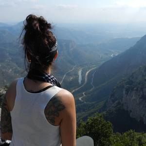 Meet your Posher, Aniia